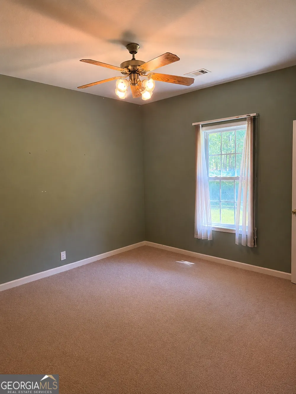 233 Veal LN Dublin, GA 31021