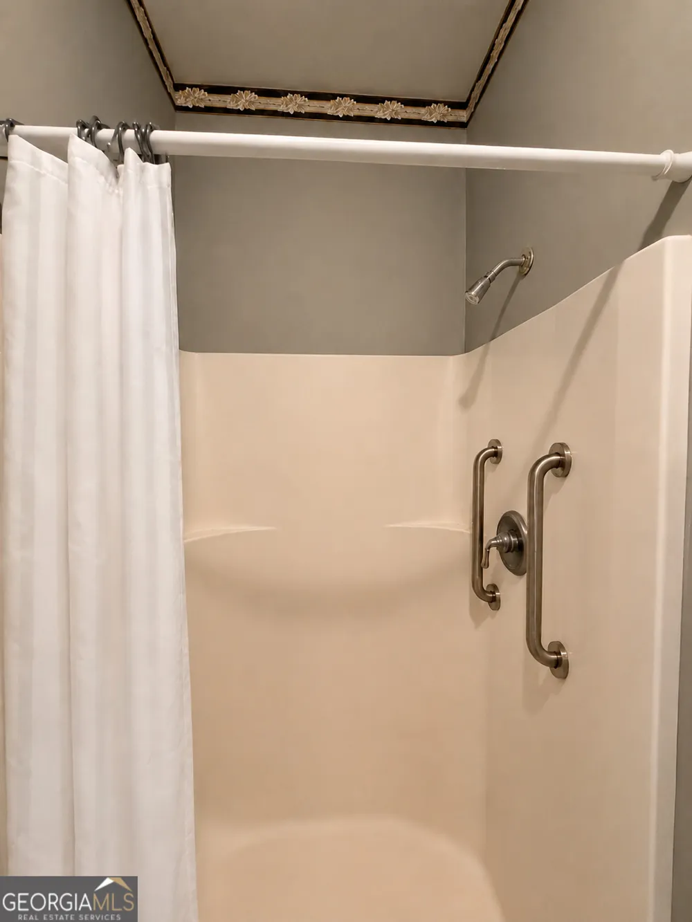 233 Veal LN Dublin, GA 31021