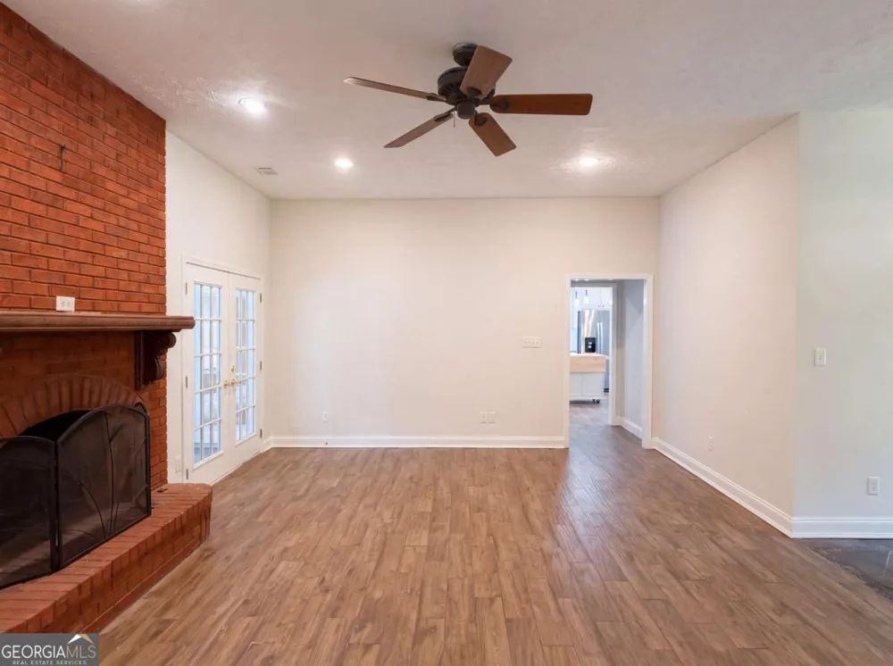 346 Carnation DR Social Circle, GA 30025