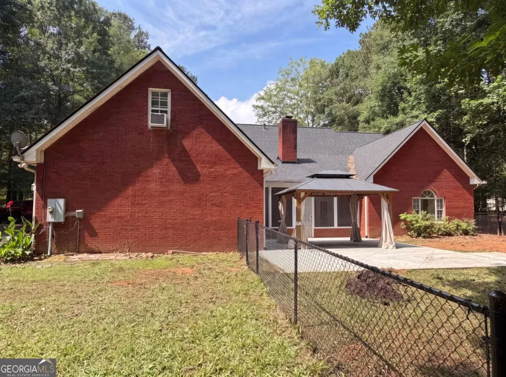 346 Carnation DR Social Circle, GA 30025