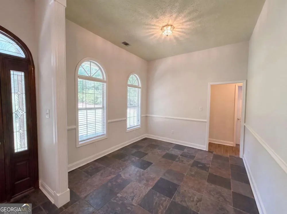 346 Carnation DR Social Circle, GA 30025