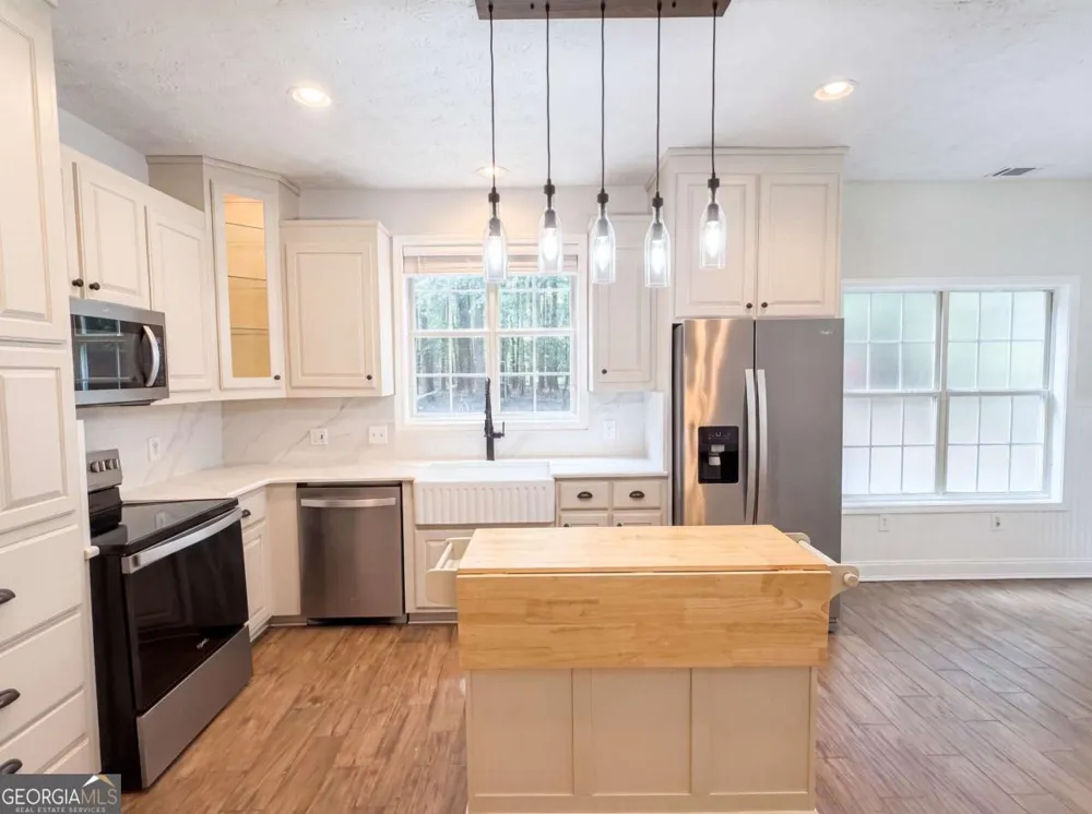 346 Carnation DR Social Circle, GA 30025