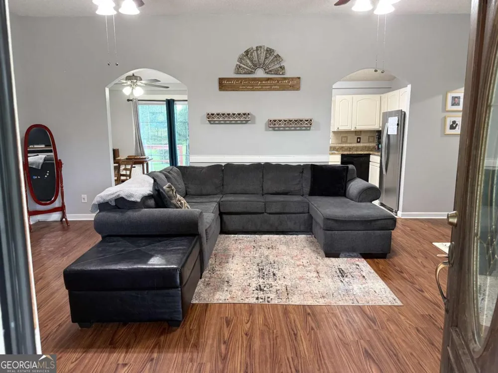550 Smith Starley RD NE Mcintyre, GA 31054