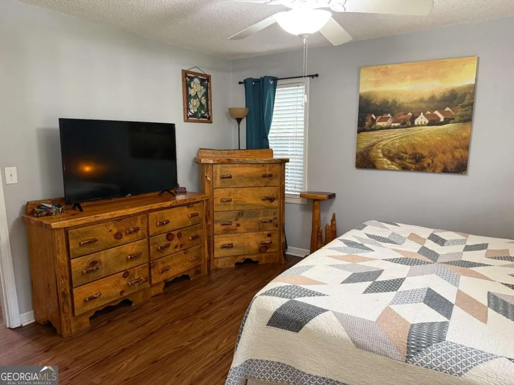 550 Smith Starley RD NE Mcintyre, GA 31054