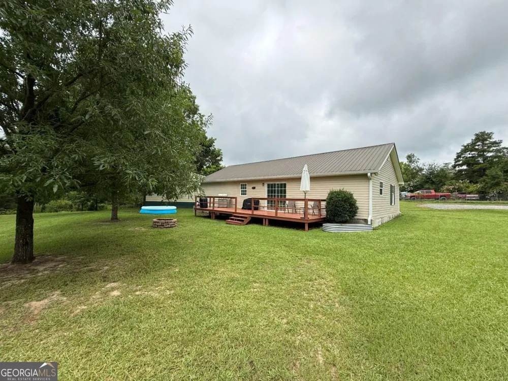 550 Smith Starley RD NE Mcintyre, GA 31054