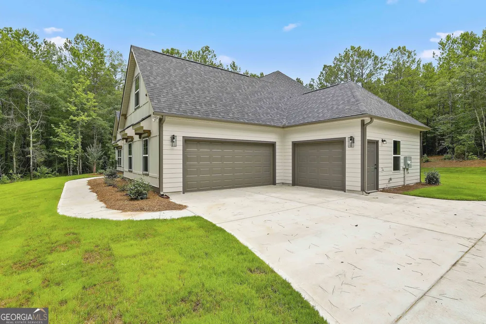 1283 MCINTOSH TRAIL.- LOT 8 Senoia, GA 30276