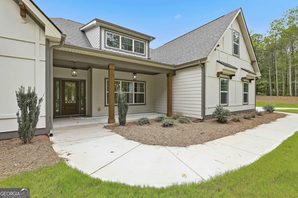 1283 MCINTOSH TRAIL.- LOT 8 Senoia, GA 30276