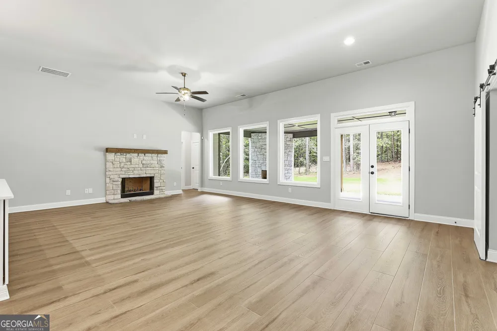 1283 MCINTOSH TRAIL.- LOT 8 Senoia, GA 30276