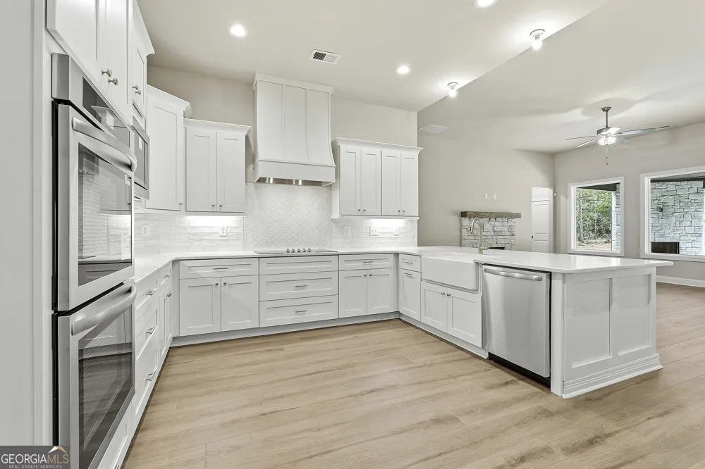1283 MCINTOSH TRAIL.- LOT 8 Senoia, GA 30276