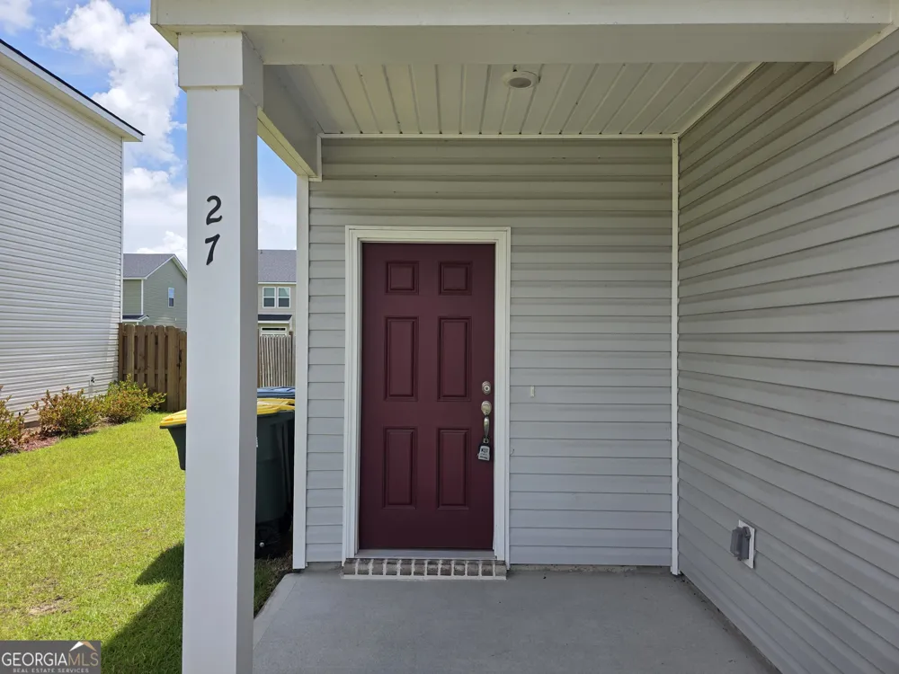 27 Ashmont ST Savannah, GA 31407