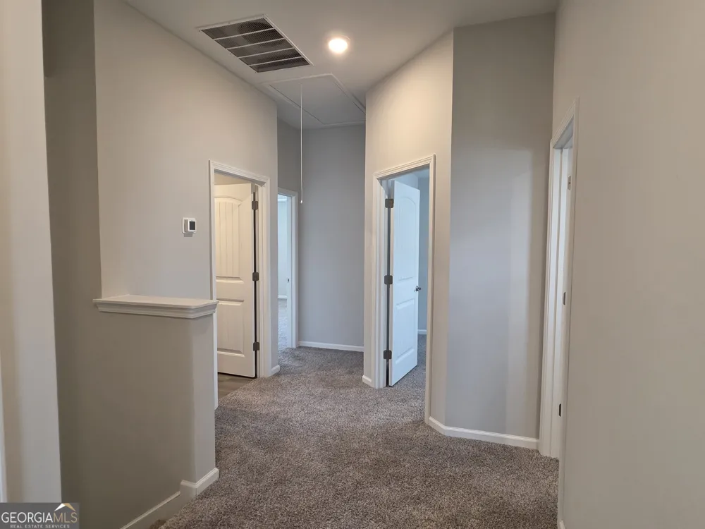 27 Ashmont ST Savannah, GA 31407