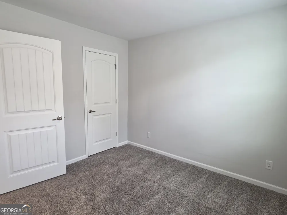 27 Ashmont ST Savannah, GA 31407