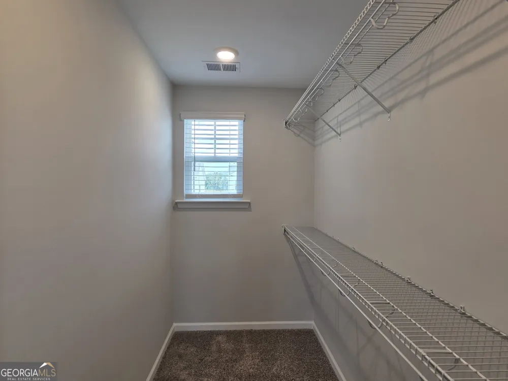 27 Ashmont ST Savannah, GA 31407
