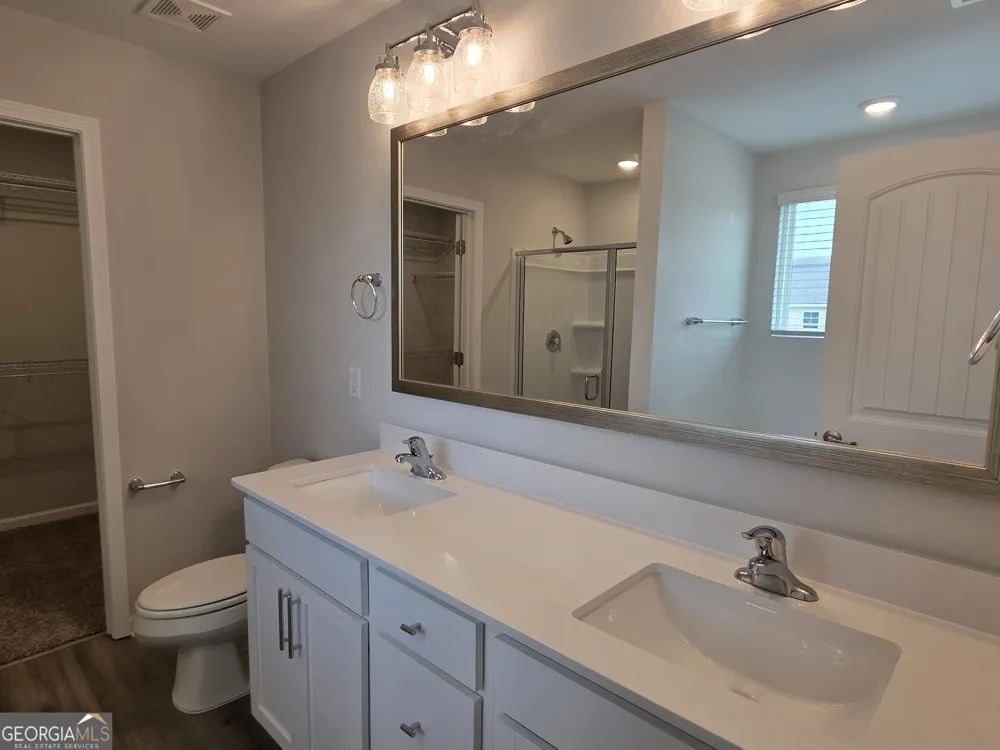 27 Ashmont ST Savannah, GA 31407