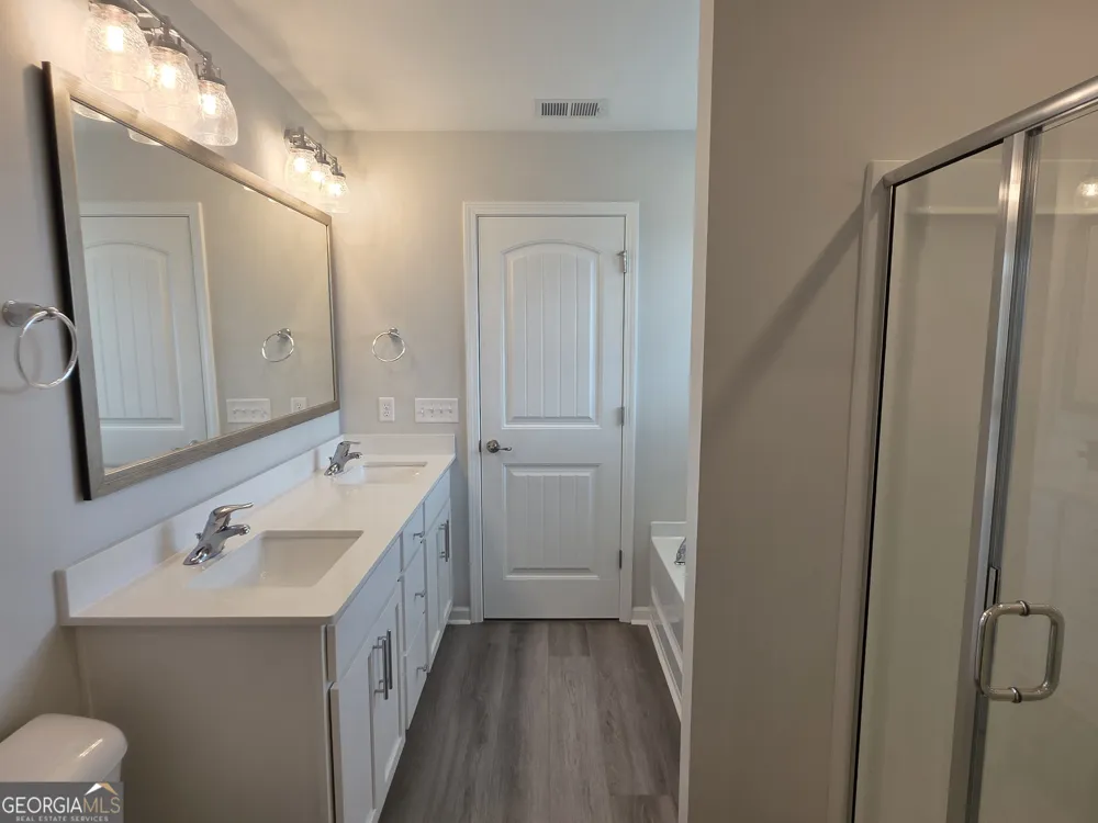 27 Ashmont ST Savannah, GA 31407