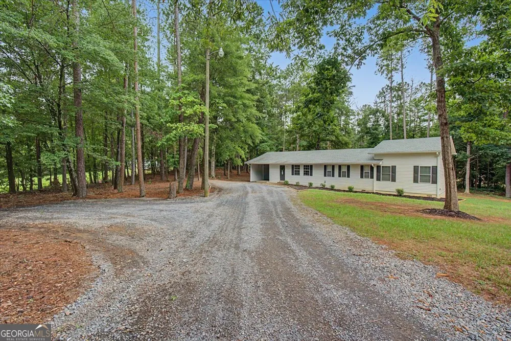 1971 Euharlee RD Kingston, GA 30145