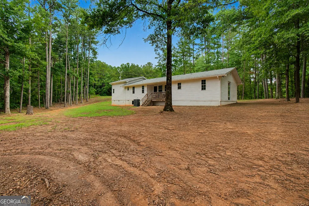 1971 Euharlee RD Kingston, GA 30145
