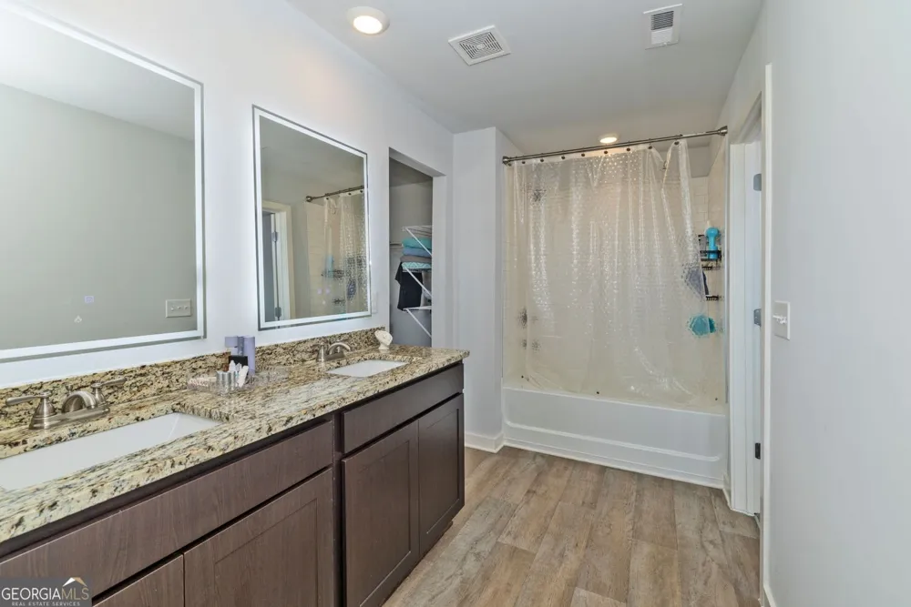 244 Overlook RD Covington, GA 30014