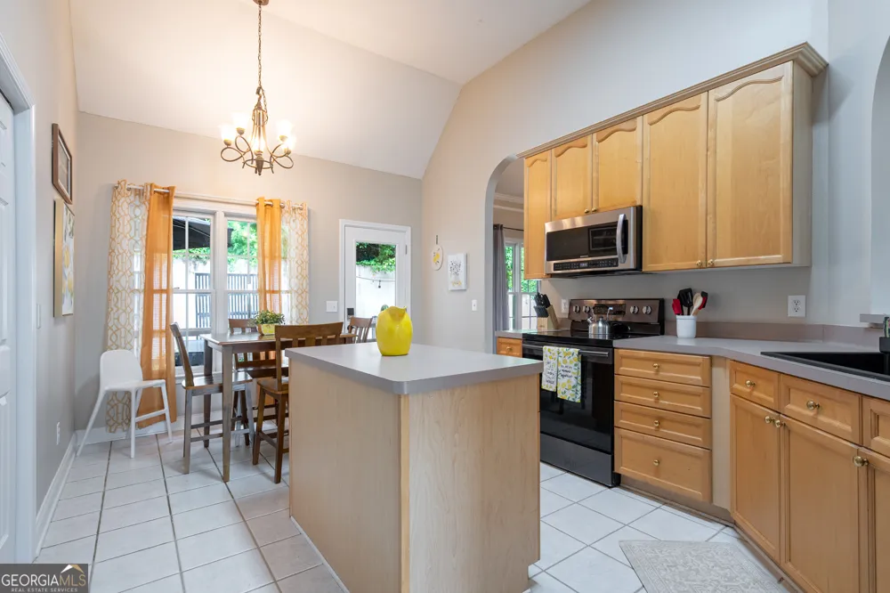 1 Carrington DR Cartersville, GA 30120