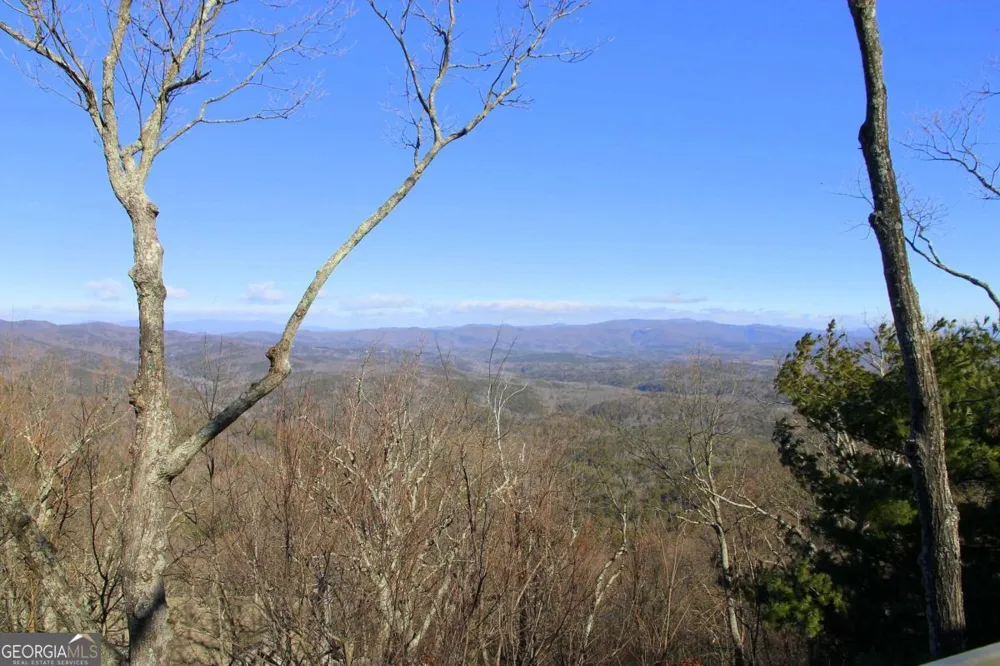 5573 Red Fox DR Jasper, GA 30143