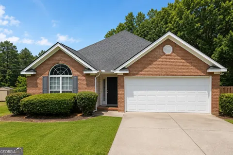 583 Bradford LN