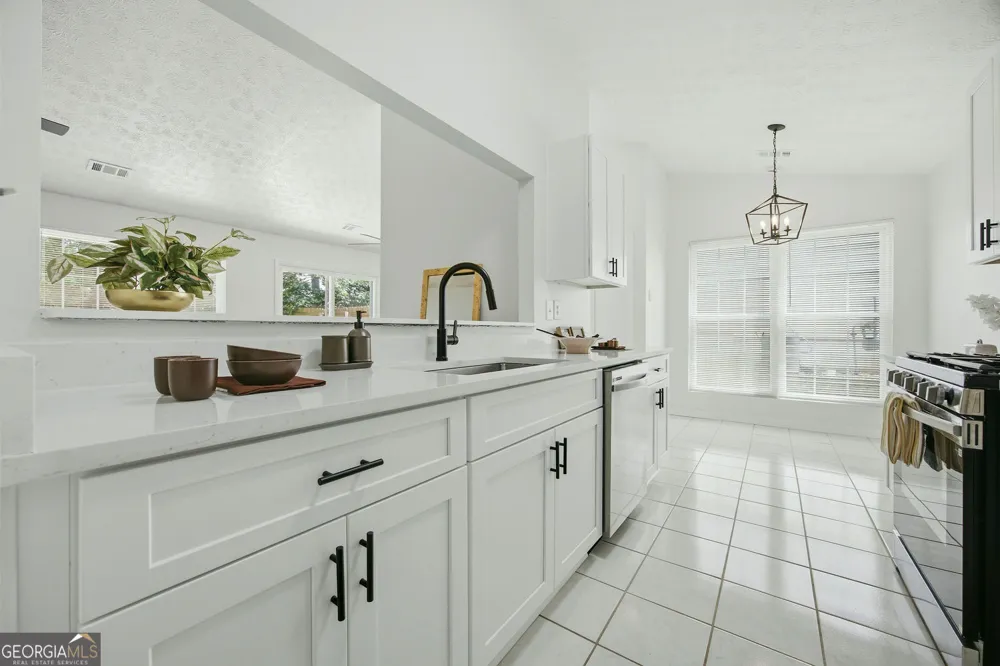 10855 Mortons CIR Johns Creek, GA 30022