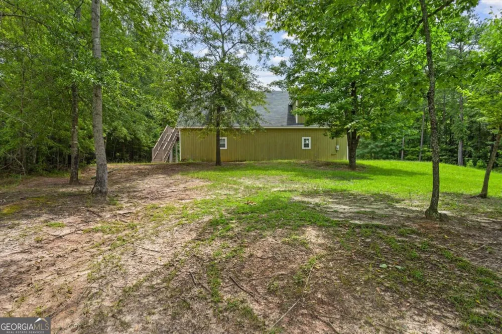 5098 Crescent RD Dry Branch, GA 31020
