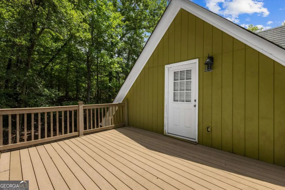 5098 Crescent RD Dry Branch, GA 31020