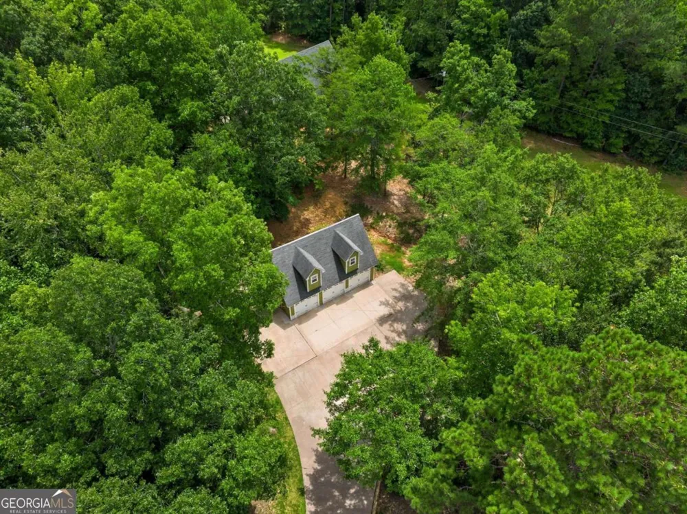 5098 Crescent RD Dry Branch, GA 31020