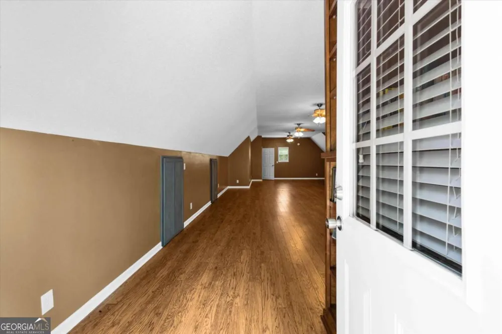 5098 Crescent RD Dry Branch, GA 31020