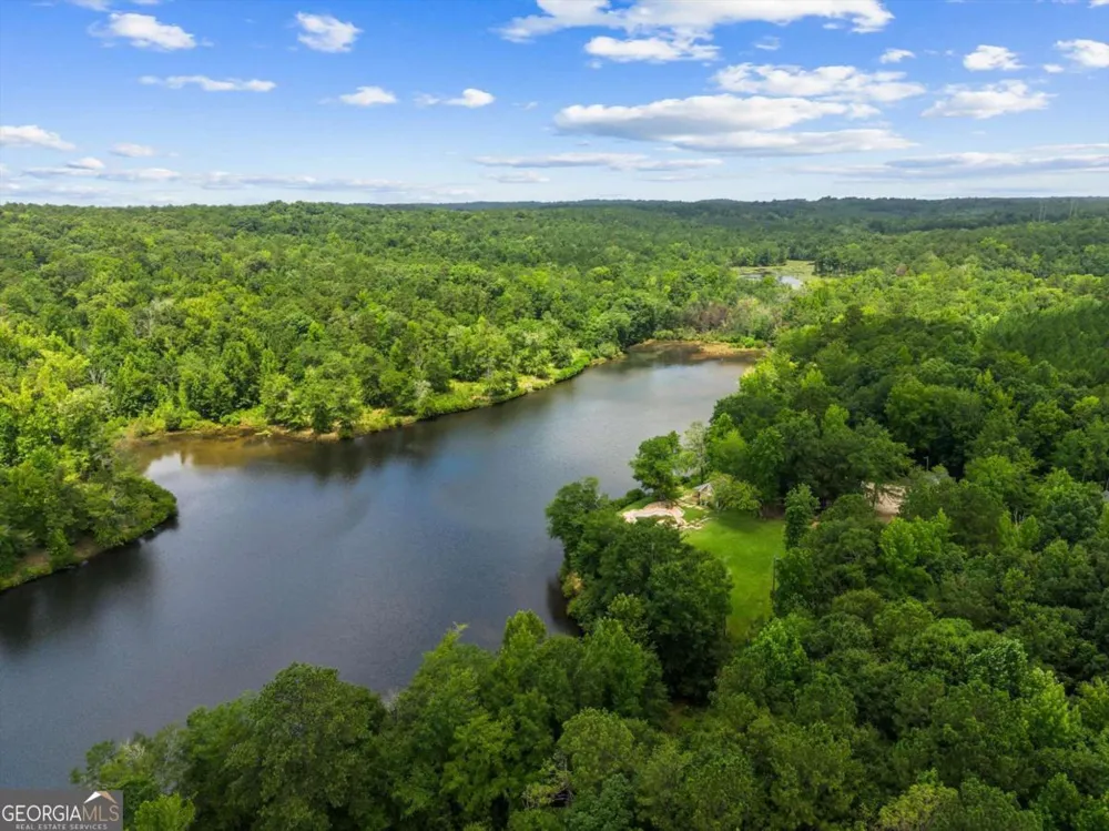 5098 Crescent RD Dry Branch, GA 31020