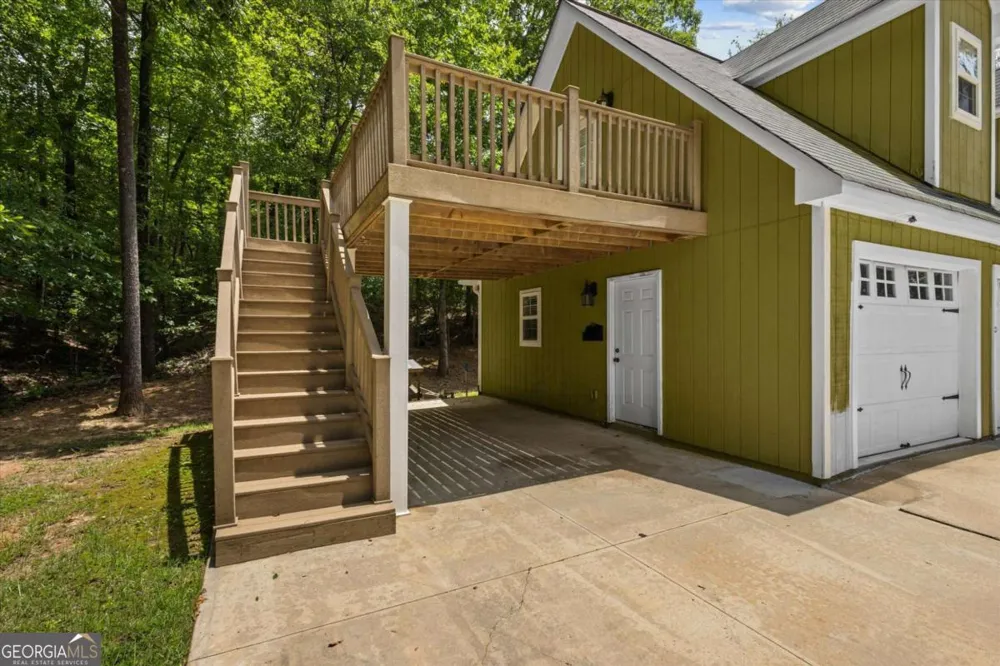 5098 Crescent RD Dry Branch, GA 31020