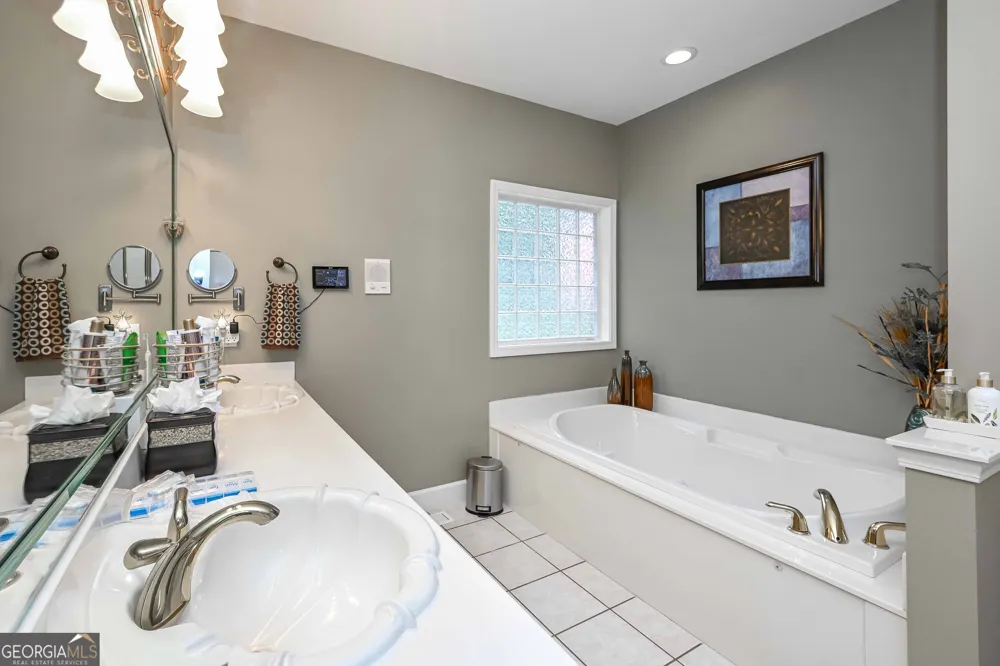 8227 Farmington LN Winston, GA 30187
