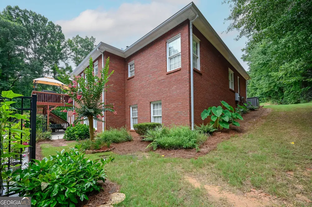 8227 Farmington LN Winston, GA 30187