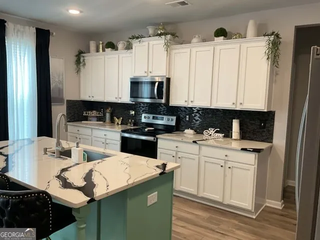 137 Cabin WAY Hampton, GA 30228