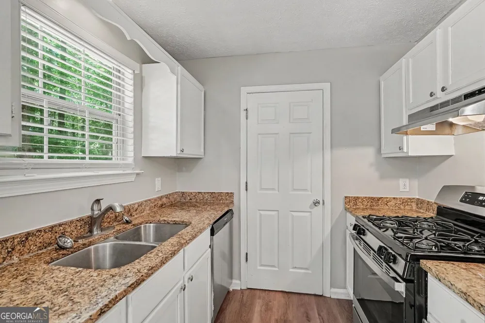 240 Spring CIR Senoia, GA 30276