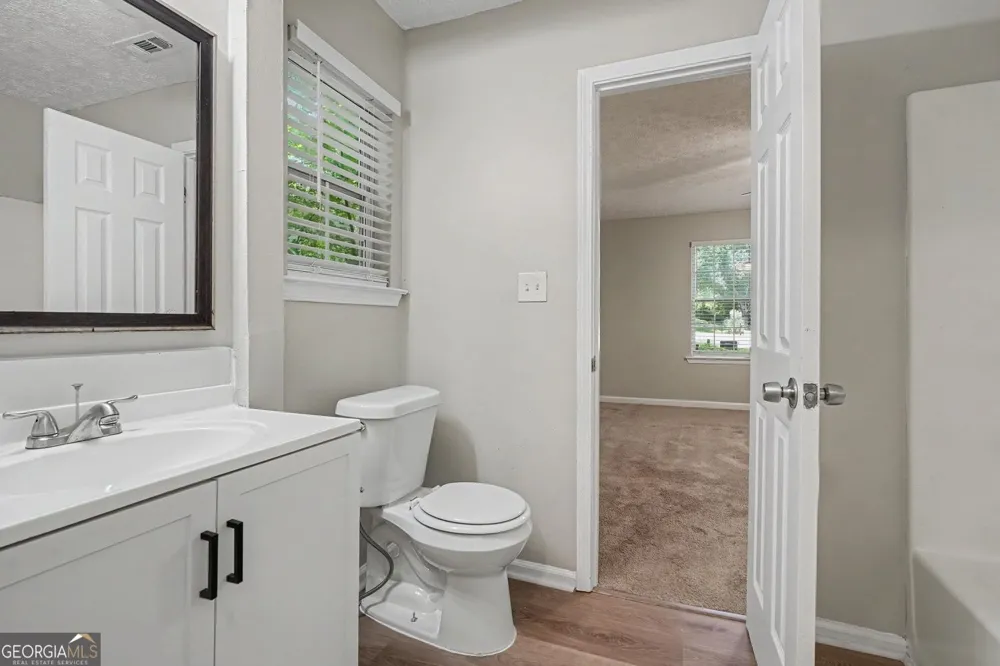 240 Spring CIR Senoia, GA 30276