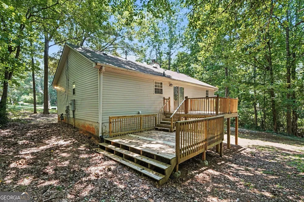 240 Spring CIR Senoia, GA 30276