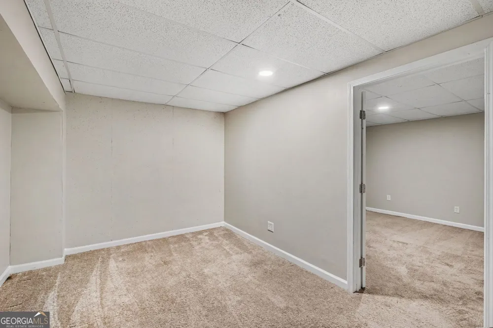 240 Spring CIR Senoia, GA 30276