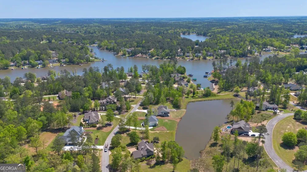 1270 Glen Eagle DR Greensboro, GA 30642