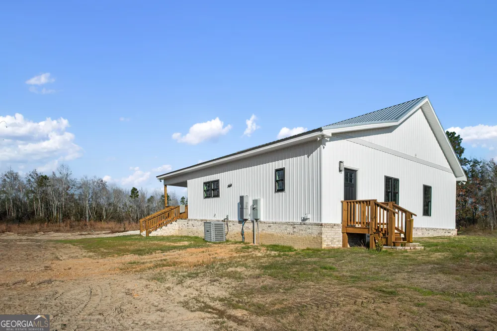 217 Mimosa RD Swainsboro, GA 30401