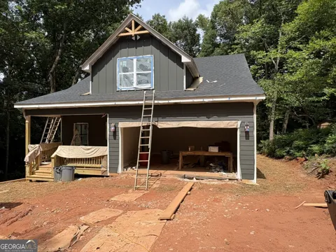 380 University CIR