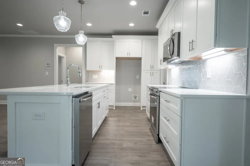 380 University CIR Athens, GA 30605