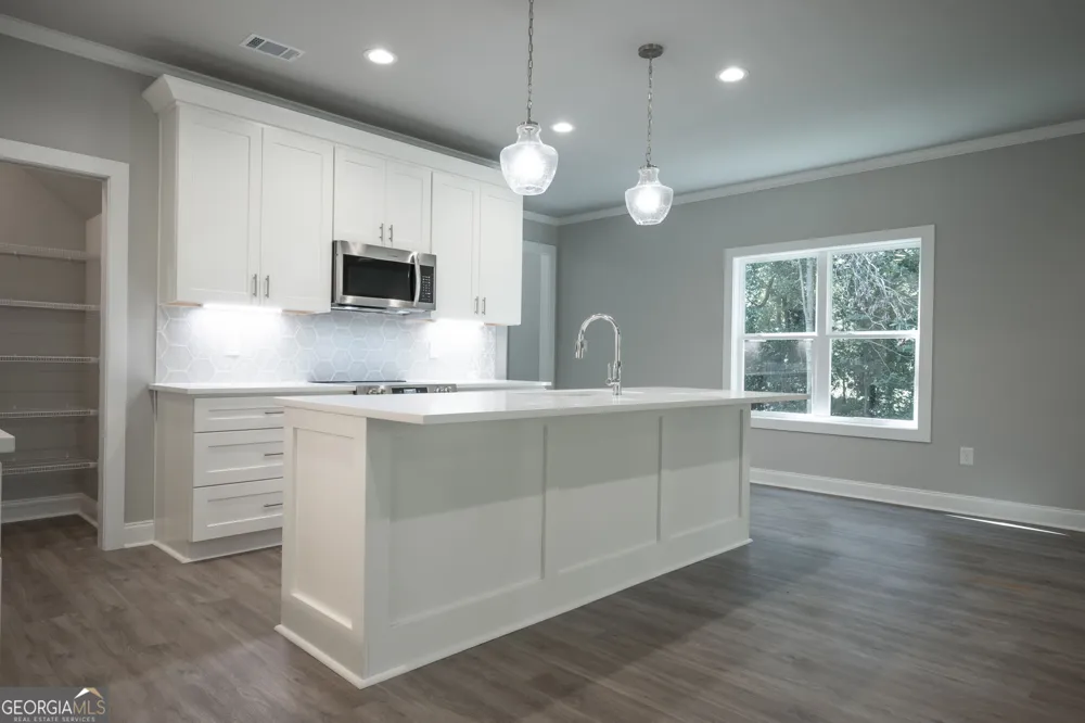 380 University CIR Athens, GA 30605