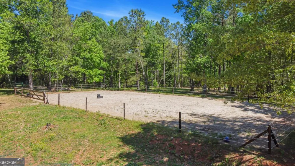 2383 Sperin RD Ball Ground, GA 30107