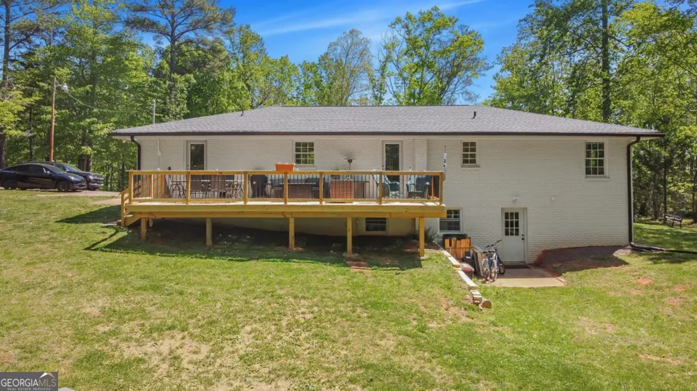 2383 Sperin RD Ball Ground, GA 30107