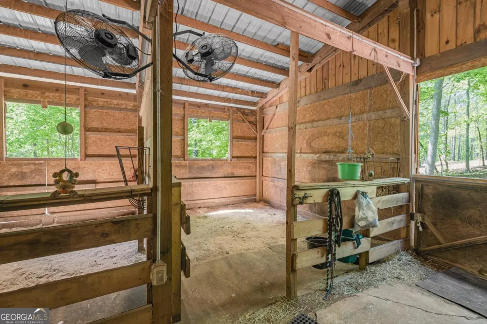 2383 Sperin RD Ball Ground, GA 30107