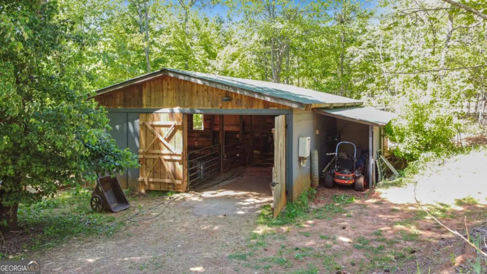 2383 Sperin RD Ball Ground, GA 30107