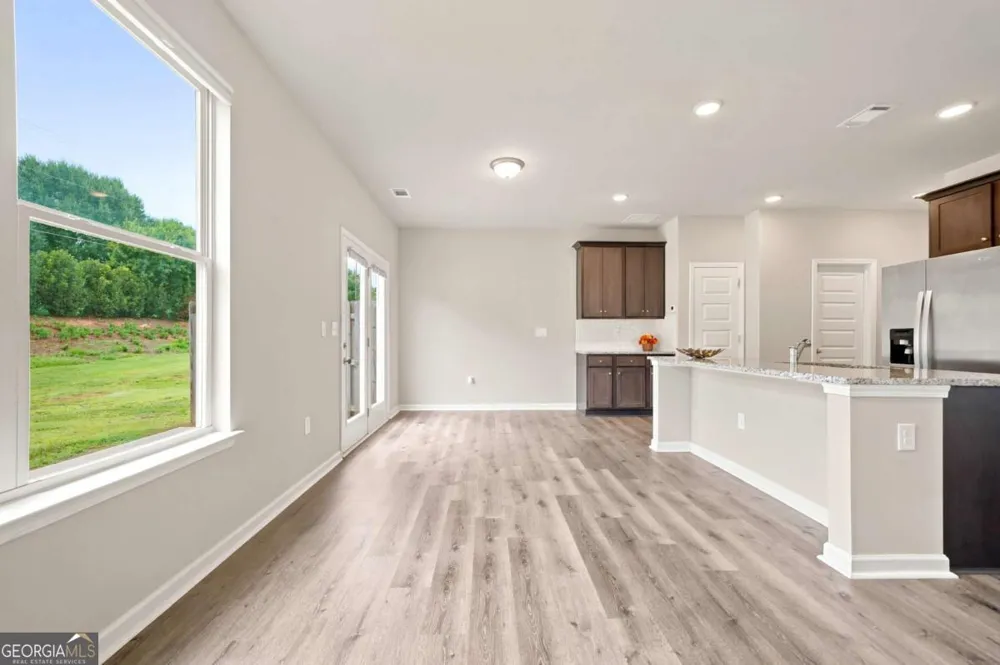3645 Prospect Point DR Oakwood, GA 30566