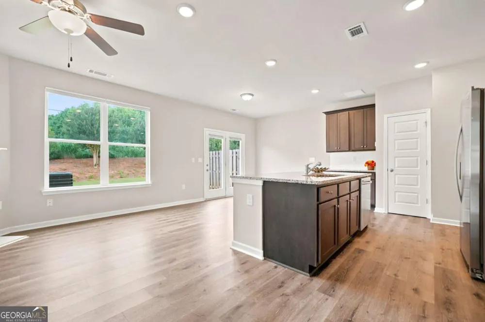 3645 Prospect Point DR Oakwood, GA 30566